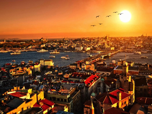 The Bosphorus Tour Guide That Inspired Istanbul's Novels