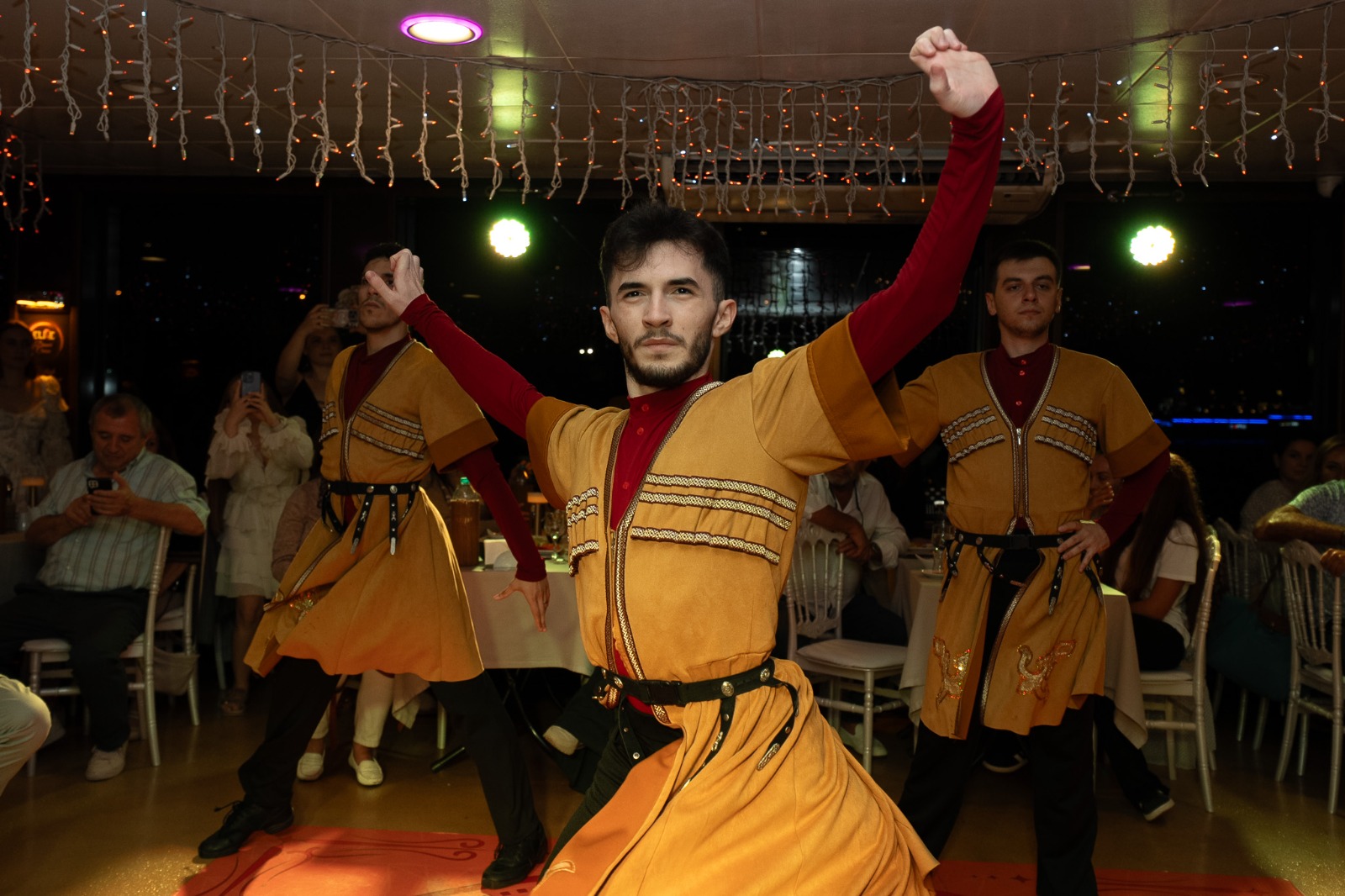 Without Alcohol & With Hotel Transfer (Private Standard Table) EC