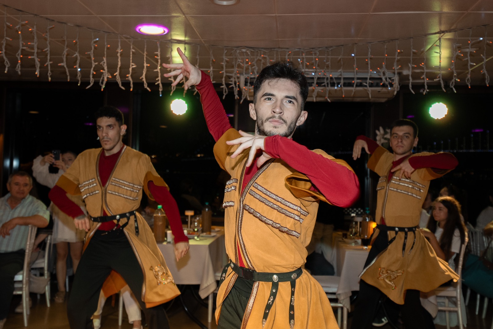 Without Alcohol & With Hotel Transfer (Private Standard Table) EC