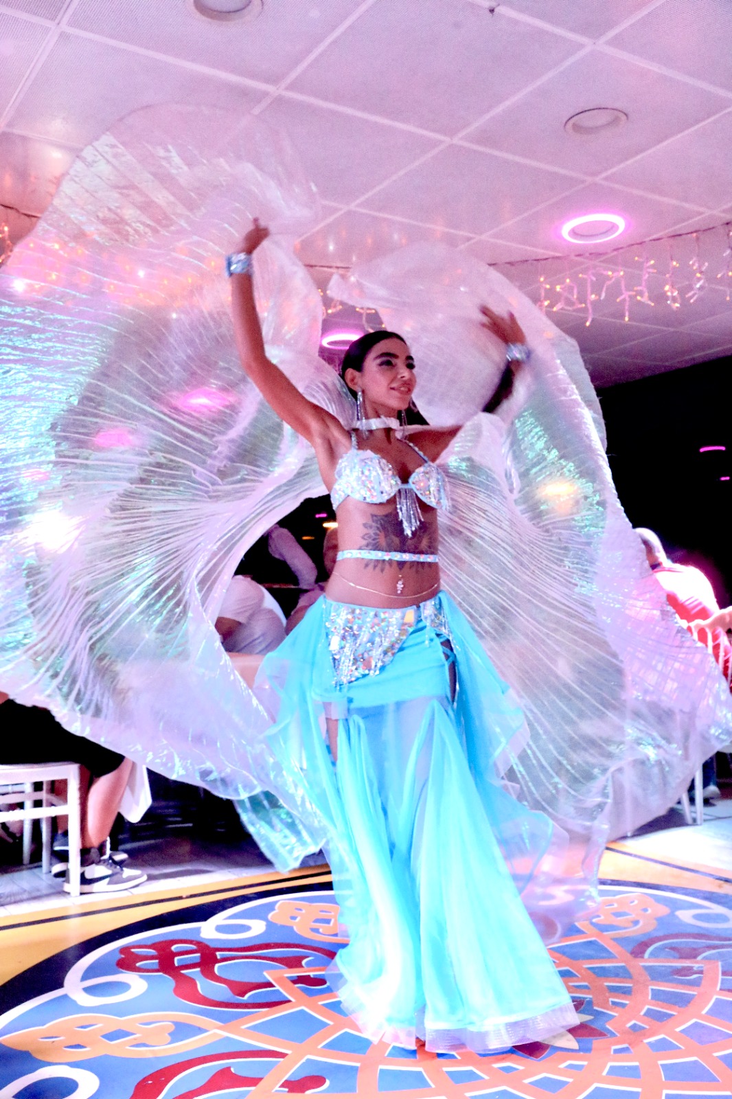 With Alcohol & With Hotel Transfer (Standard Table) EC