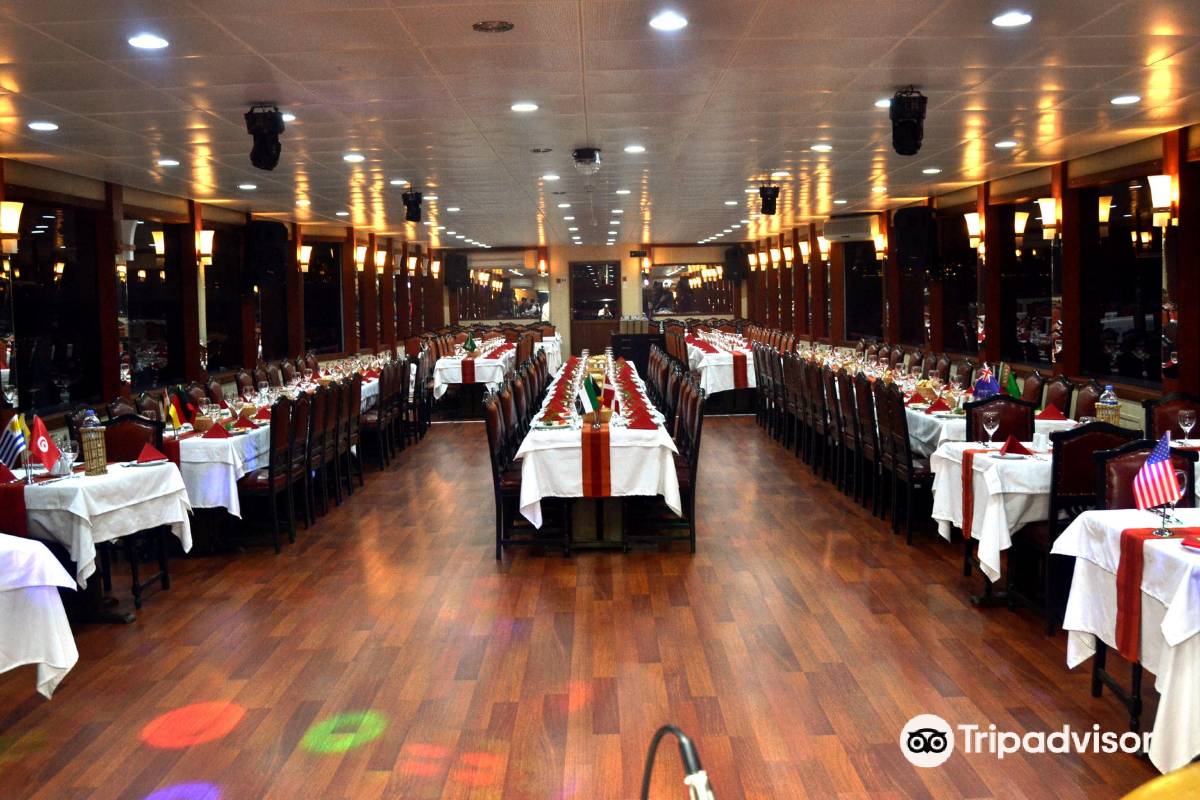 With Alcohol & With Hotel Transfer (Private Close To Show Table) OB