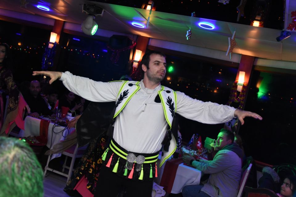 Only Turkish Show ( Entertainment) + Hotel Transfer ( Standart Backide Table)