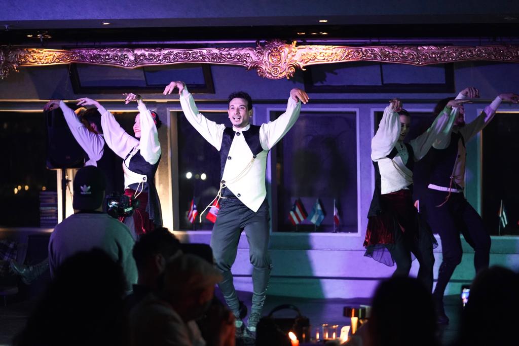 CRAZY SALE - VIP FRONT TABLE (NON ALCOHOL) - NO PICKUP DROP OFF