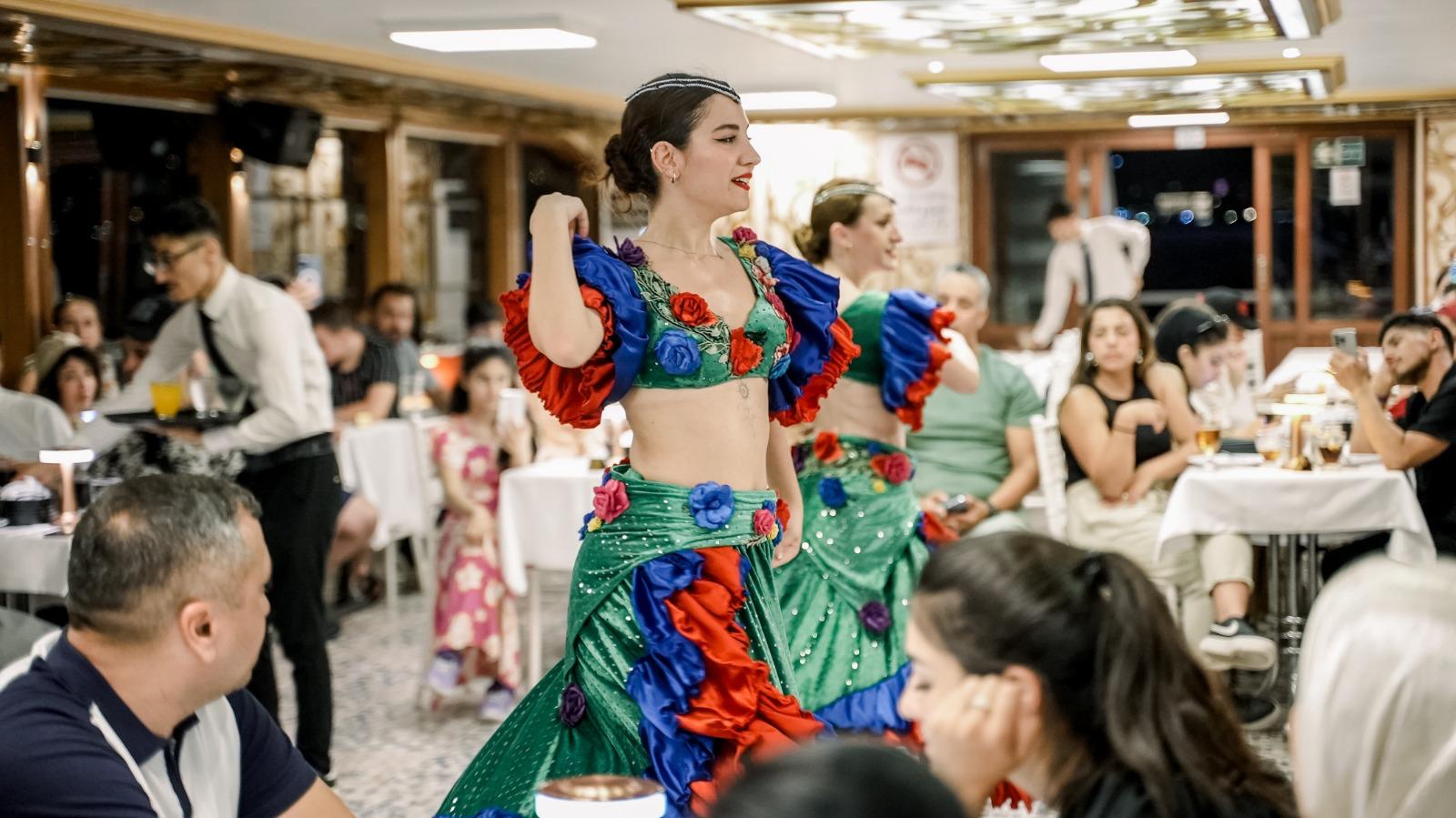 2026 NEW YEAR DINNER CRUISE - STANDARD PRIVATE TABLE